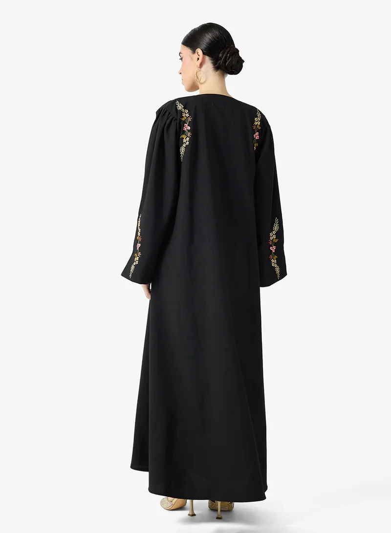 hayas closet Black Embroidered Abaya With Sheila